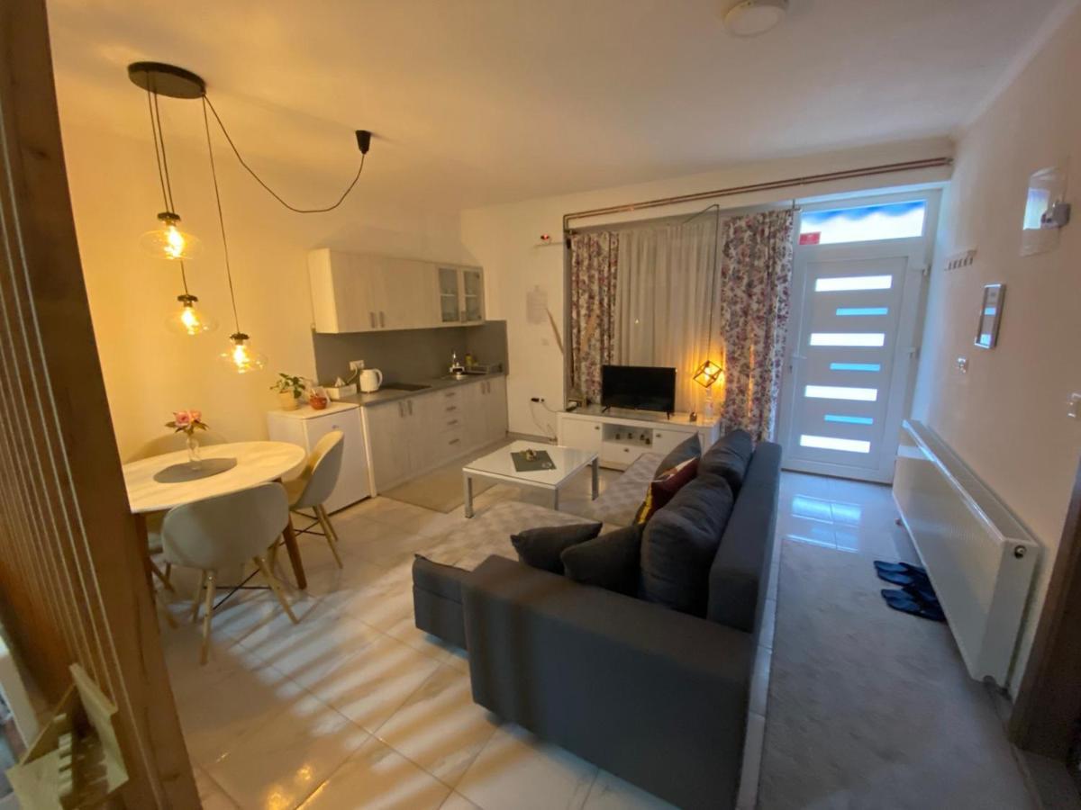 Deluxe Apartamento Tuzla Exterior foto